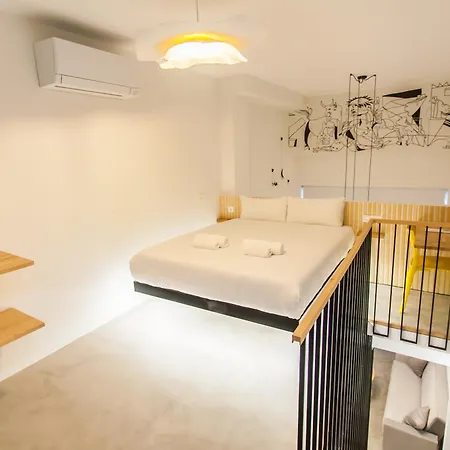 Ferienwohnung Guernica Luxury Duplex - Location, Light, And Art Madrid Exterior foto