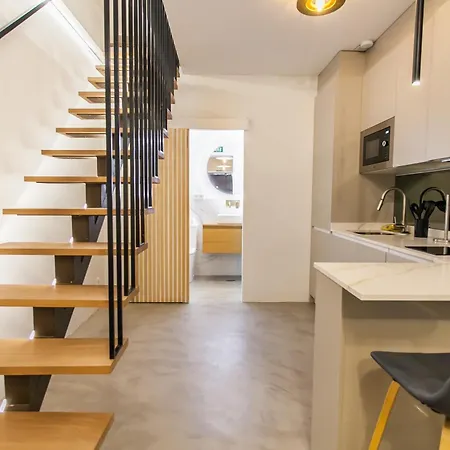 Ferienwohnung Guernica Luxury Duplex - Location, Light, And Art Madrid Exterior foto